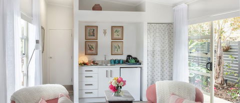 Apple BnB - Tourism Bookings NZ 2