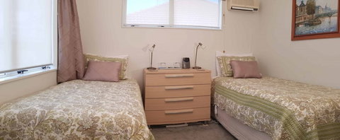 Beachside Bed & Breakfast - Tourism Bookings NZ 2