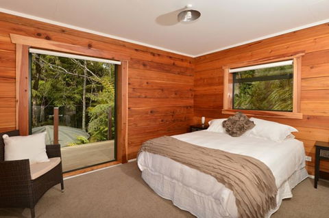 Fern Ridge Hideaway - Tourism Bookings NZ 9