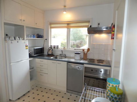 Chester St Cottage - Tourism Bookings NZ 1