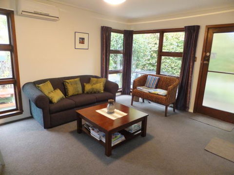 Chester St Cottage - Tourism Bookings NZ 3