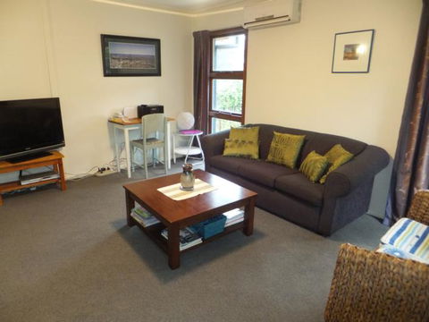 Chester St Cottage - Tourism Bookings NZ 5