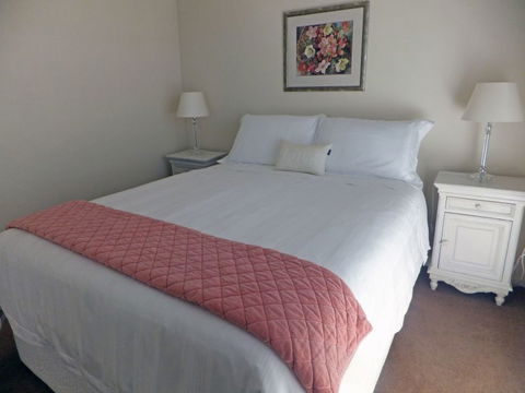 Strowan Townhouse - Tourism Bookings NZ 6