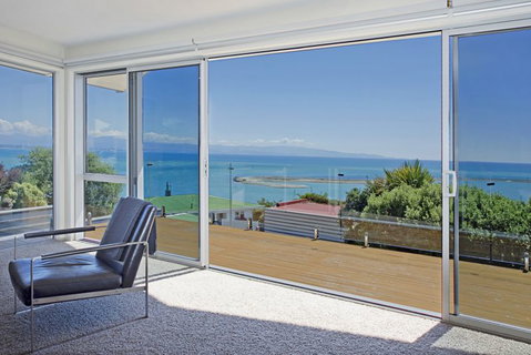 Above The Cut - Tourism Bookings NZ 5