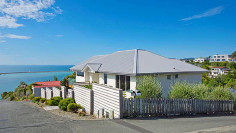 Above The Cut - Tourism Bookings NZ 22