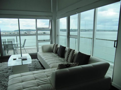 Auckland Waterfront Serviced Apartments - Tourism Bookings NZ 3