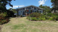 Te Ngaere Bay Holiday Home
