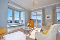 Oriental Bay Apartment