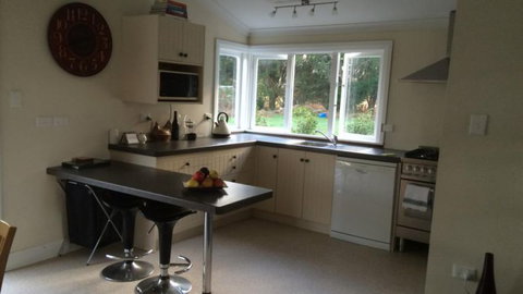 The Winedrinkers Cottage - Tourism Bookings NZ 2