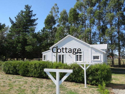 The Winedrinkers Cottage - Tourism Bookings NZ 11