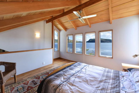 Rainbow Trout Lodge - Tourism Bookings NZ 1