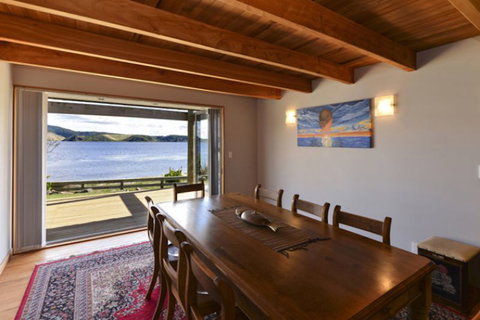 Rainbow Trout Lodge - Tourism Bookings NZ 3