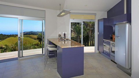 Sue's 1st House - Tourism Bookings NZ 5