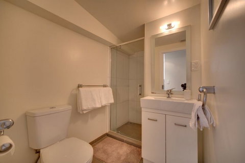 Central City Apartment - Tourism Bookings NZ 4