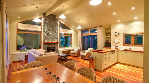Hatepe House - Tourism Bookings NZ 1