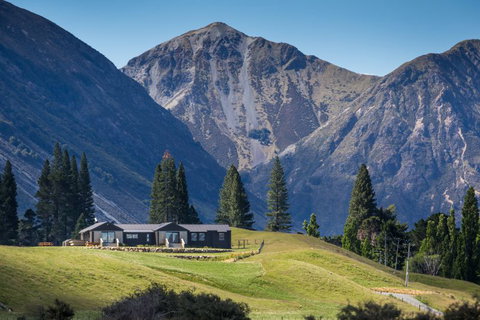 Lake Ohau Quarters - Tourism Bookings NZ 0