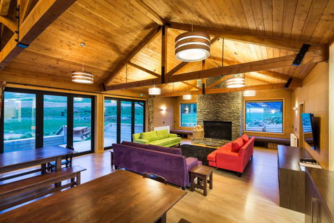 Lake Ohau Quarters - Tourism Bookings NZ 2