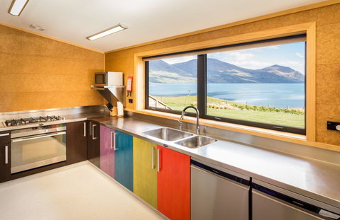 Lake Ohau Quarters - Tourism Bookings NZ 6