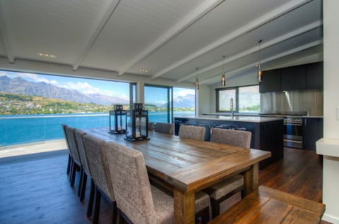 Queenstown Lakehouse - Tourism Bookings NZ 0