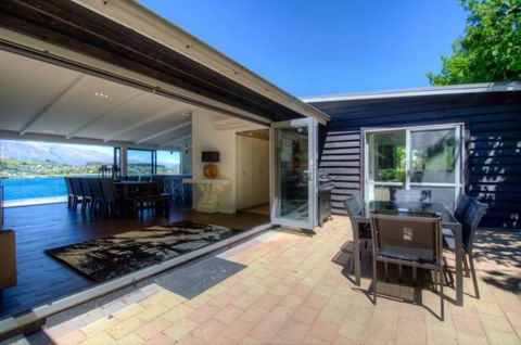 Queenstown Lakehouse - Tourism Bookings NZ 3