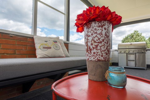 Lazy Susan's Retreat - Tourism Bookings NZ 5