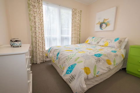 Long Mile Retreat - Tourism Bookings NZ 1