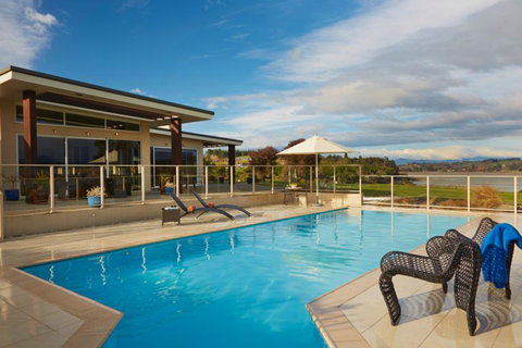 Almyra Luxury Waterfront Accomodation - Tourism Bookings NZ 11