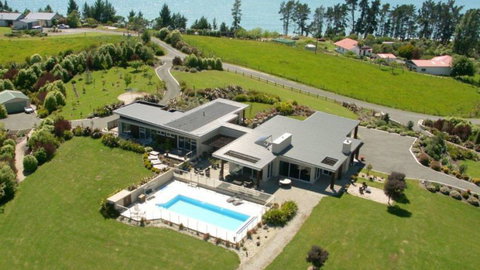 Almyra Luxury Waterfront Accomodation - Tourism Bookings NZ 18