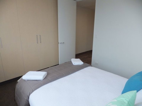 Riccarton Terrace Townhouse - Tourism Bookings NZ 7