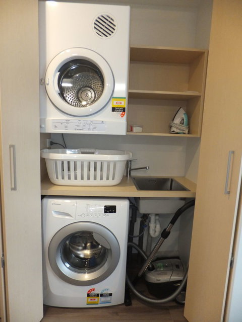 Riccarton Terrace Townhouse - Tourism Bookings NZ 12