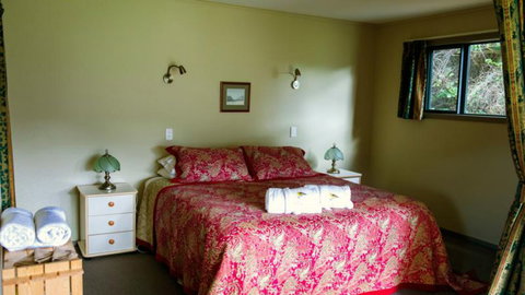 Catlins Mohua Park Eco Accommodation - Tourism Bookings NZ 7