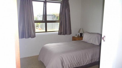 Hazelbank House Bed & Breakfast  - Tourism Bookings NZ 1