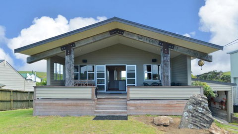 Davies Bay Holiday Homes - Tourism Bookings NZ 2