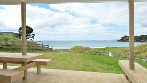 Davies Bay Holiday Homes - Tourism Bookings NZ 3