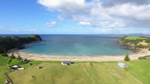 Davies Bay Holiday Homes - Tourism Bookings NZ 7