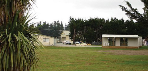 Grumpy's Geraldine Kiwi Holiday Park & Accommodation - Tourism Bookings NZ 0