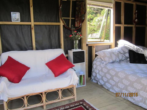 The Travellers Hut - Tourism Bookings NZ 3