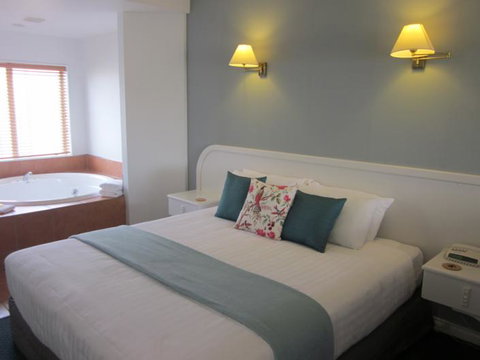 Beachfront Motel - Tourism Bookings NZ 8