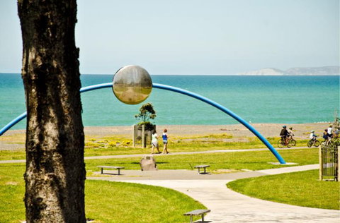 Beachfront Motel - Tourism Bookings NZ 12