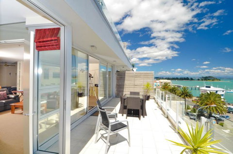 Seaside Luxury - Tourism Bookings NZ 0