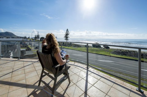The Reef Beachfront Apartments - Tourism Bookings NZ 8