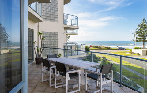 The Reef Beachfront Apartments - Tourism Bookings NZ 10