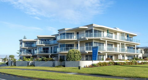 The Reef Beachfront Apartments - Tourism Bookings NZ 14