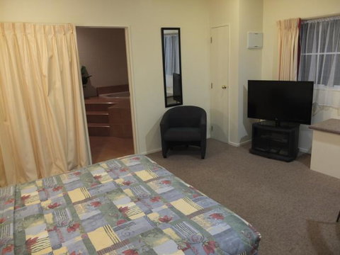 Colonial Court Motel - Tourism Bookings NZ 6