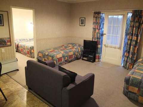 Colonial Court Motel - Tourism Bookings NZ 7