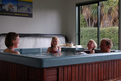 Wanaka Kiwi Holiday Park & Motels - Tourism Bookings NZ 9