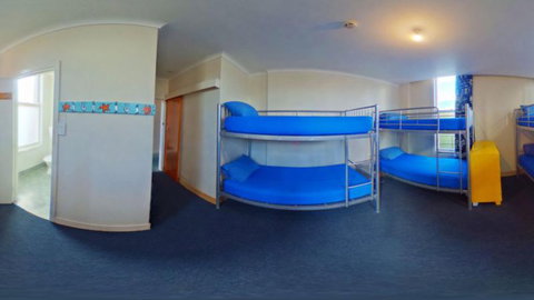 Harbourside City Backpackers - Tourism Bookings NZ 9