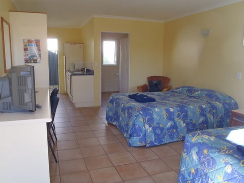 Cottage Park Thermal Motel - Tourism Bookings NZ 3
