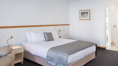 Palms Motel - Tourism Bookings NZ 3