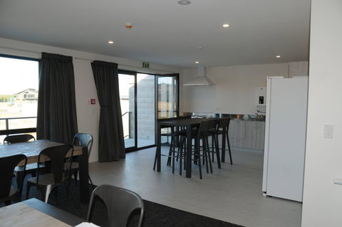 BKNZNZ22 - Tourism Bookings NZ 6